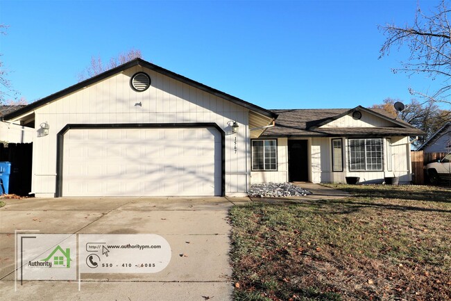 Building Photo - 1567 Trumpet Dr. Pets Considered, RV Parking