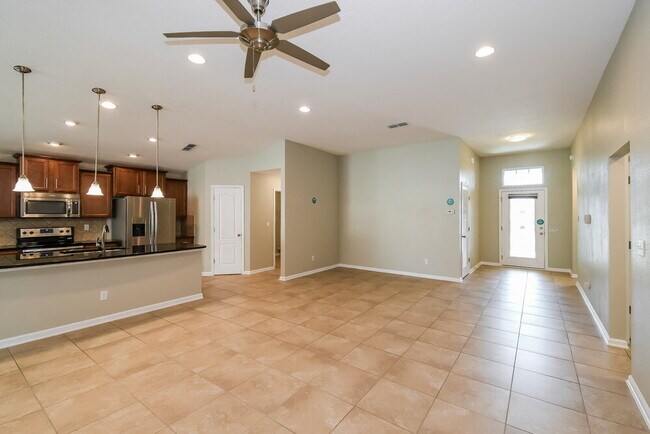 Building Photo - 2691 Salt Lake Dr