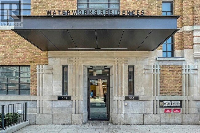 Photo du bâtiment - 505 Richmond St W