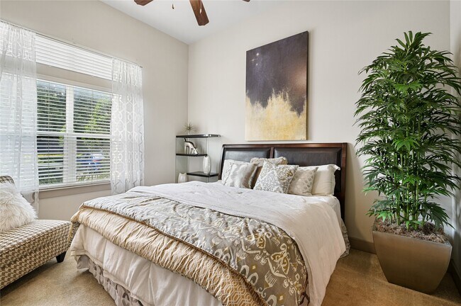 Foto del edificio - 2411 Fondren Rd