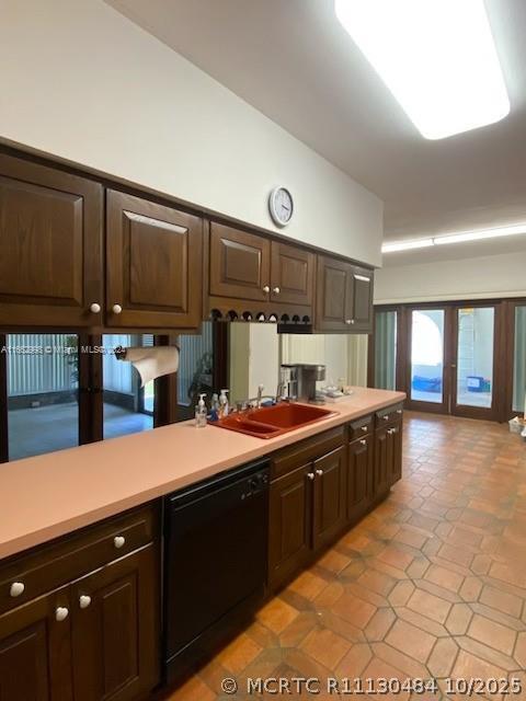 Foto del edificio - 4450 S Jog Rd