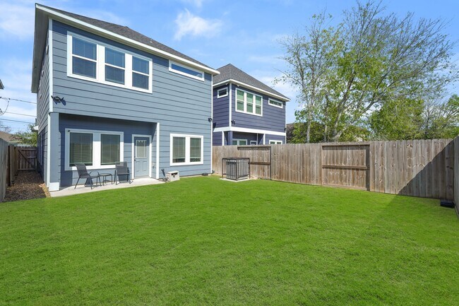 Foto del edificio - 4402 McKinley St