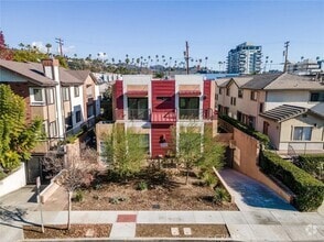 Building Photo - 1212 Viola Ave
