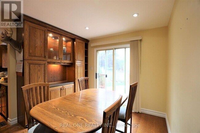 Building Photo - 5650 Haddon Hall Rd