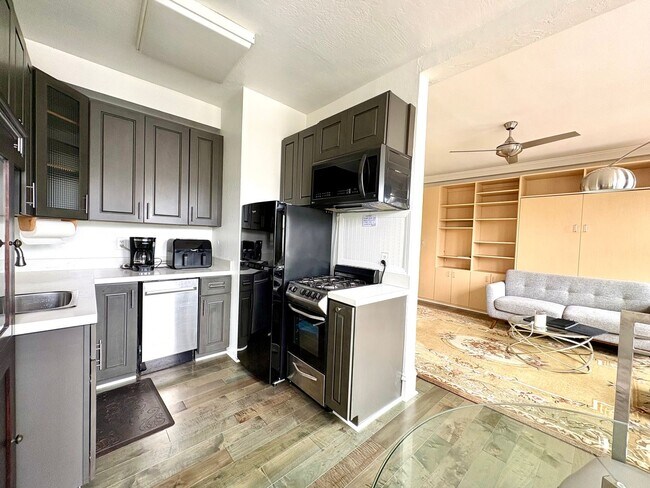 Foto del edificio - Fantastic Junior 1 bed in Cow Hollow with stunning SF skyline Views