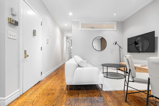 Foto del edificio - 249 E 48th St