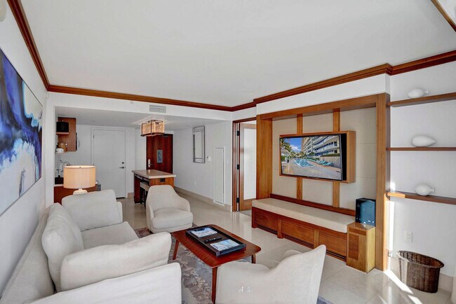 Foto del edificio - 6801 Collins Ave