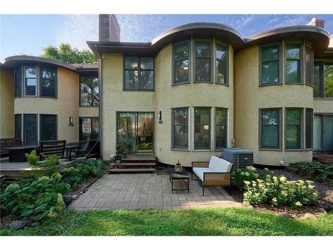 Building Photo - 3120 Dean Ct