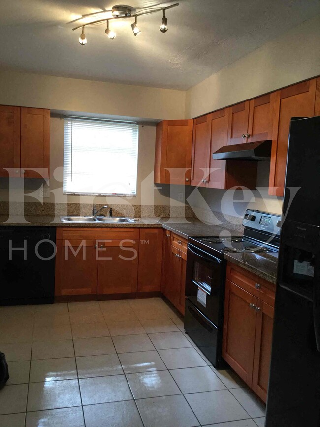 Foto del edificio - 6941 SW 5th St