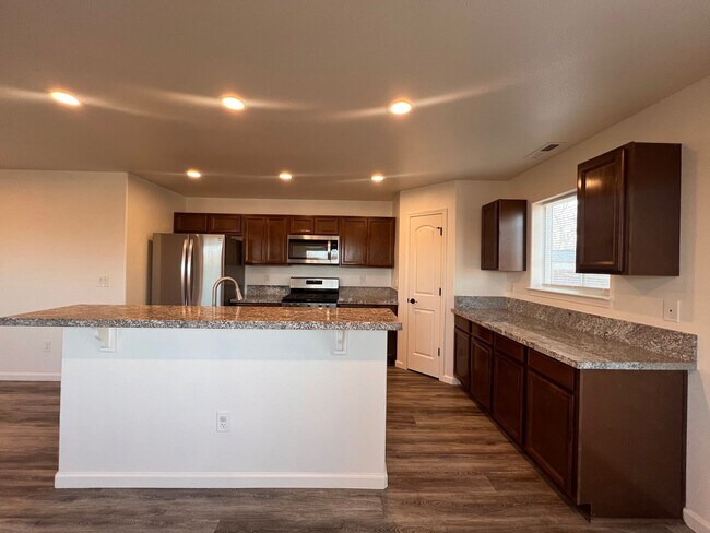 Foto del edificio - Charming 3 Bedroom, 2 bath, 2 car garage home in Fallon