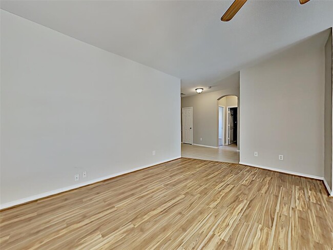 Building Photo - 4636 Wolf Ridge Way