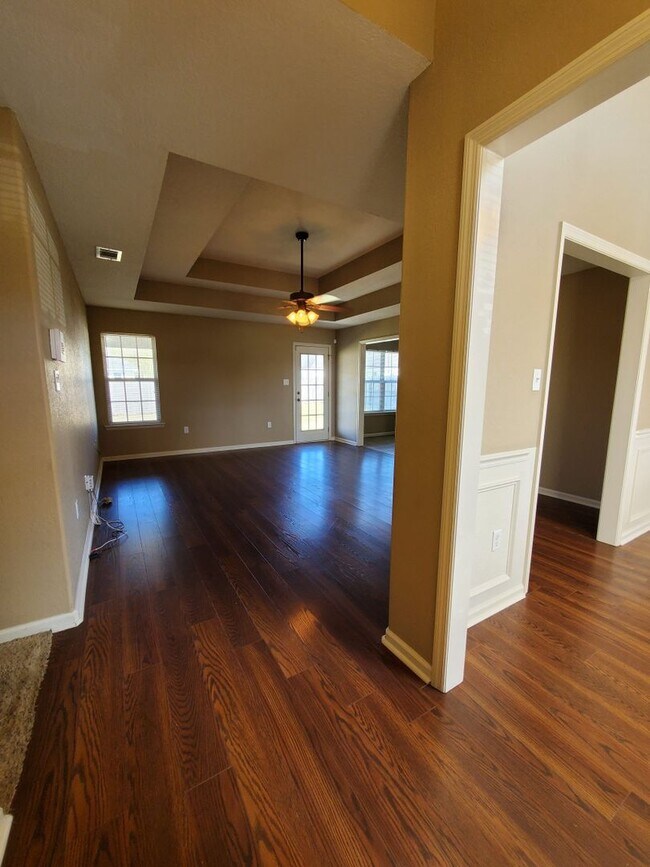 Foto del edificio - 3/2 Branch Point Subdivision! Near Moody!