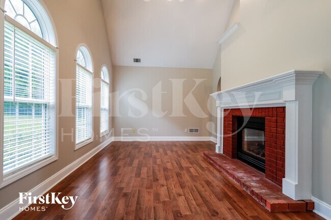Building Photo - 7024 Memory Ln