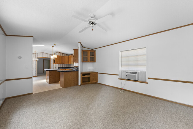 Building Photo - 826 New Hampshire Rte 175