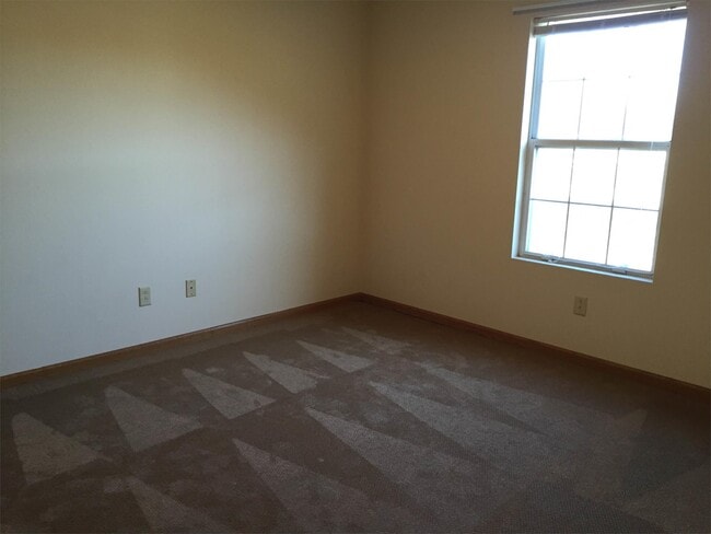Building Photo - 2909 Russel Ct