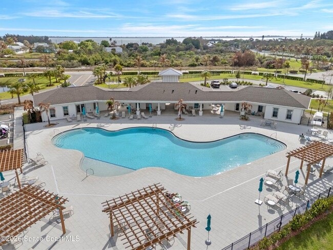 Foto del edificio - 5388 Waterfall Pl