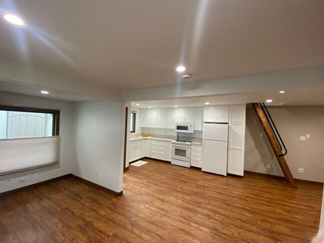 Foto del edificio - Brand NEW Mission Hills ADU w/Loft and A/C