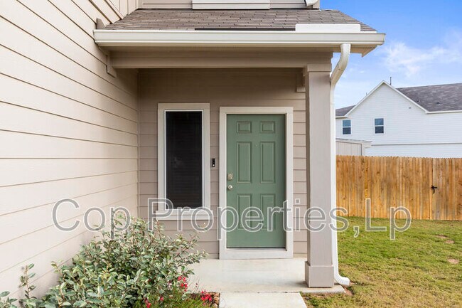 Foto del edificio - 374 Wayne Wy