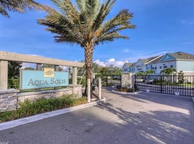 Foto del edificio - 1104 Coral Ln