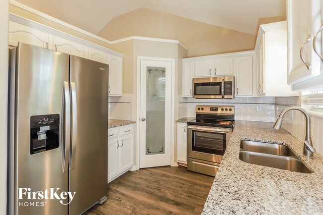 Foto del edificio - 1135 Meadowlark Ln