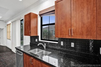 Building Photo - 12662 NW 32nd Pl