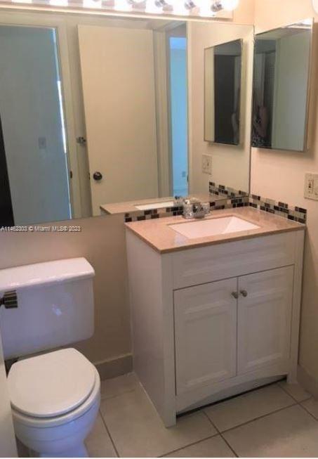 Foto del edificio - 3530 Pine Tree Ct