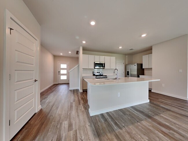 Building Photo - 3630 Hatchery Wy
