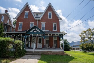 Building Photo - 506 Washington St
