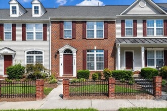 Building Photo - 17633 Delmas Dr