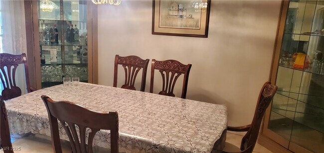 Building Photo - 2728 Bayo Ct