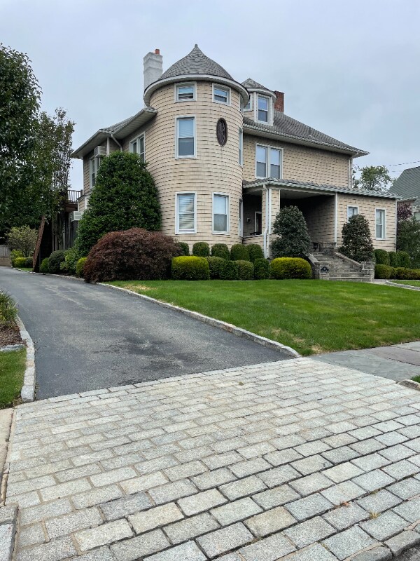 Primary Photo - 65 Woodland Ave