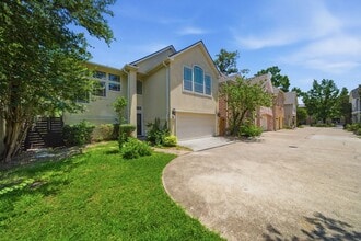 Building Photo - 1413 Whispering Pines Dr