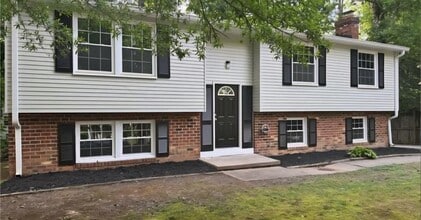 Building Photo - 110 Carbe Ct