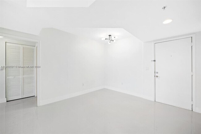 Foto del edificio - 18800 NE 29th Ave