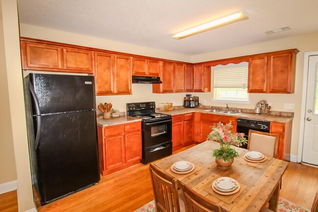 Foto del edificio - 1401 Crossway Cottages Ln