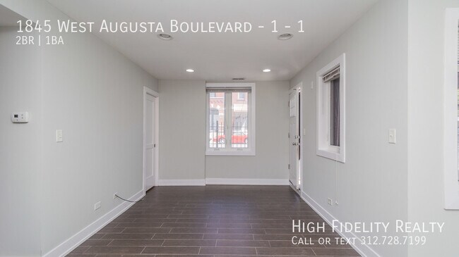 Foto del edificio - 1845 W Augusta Blvd