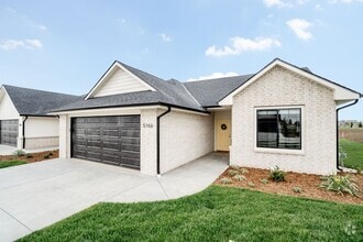 Building Photo - 5139 N Jasmine St