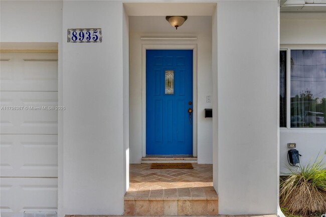 Foto del edificio - 8935 Hawthorne Ave