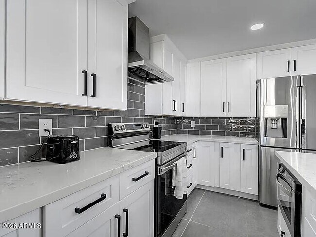 Foto del edificio - 8240 E Monterosa St
