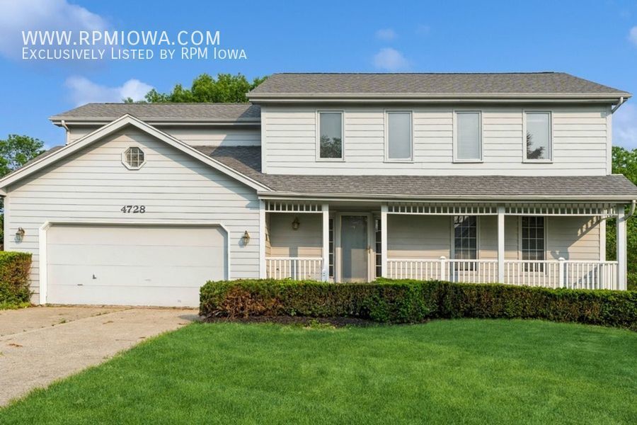 Primary Photo - PRIVATE BACKYARD!! 4 Bedroom, 2.5 Bath Hom...