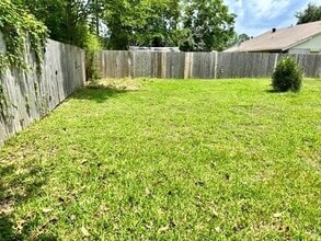 Building Photo - 13518 Townwood Dr