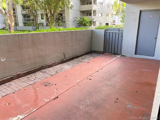 Building Photo - 8811 SW 132nd Pl