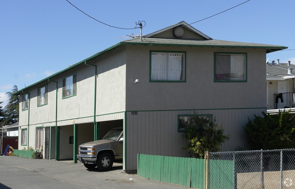 Primary Photo - 33815 14th St
