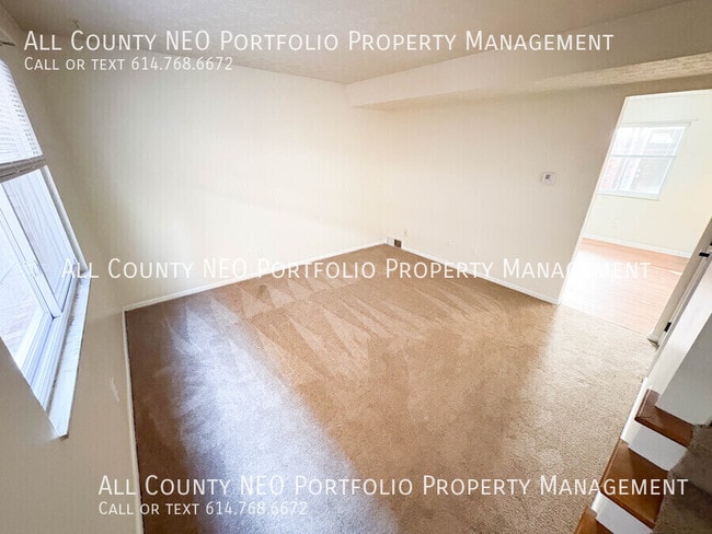 Building Photo - 233 Hamilton Ave