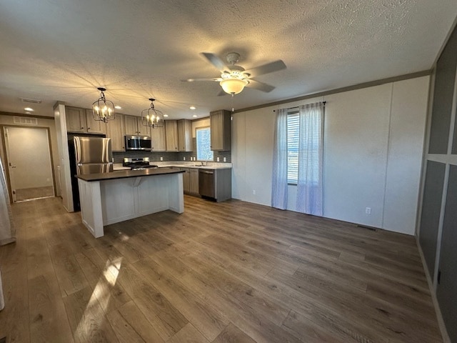 Building Photo - 3617 N Grand Ave E