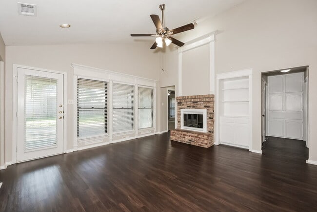 Building Photo - 3816 Ashley Ln