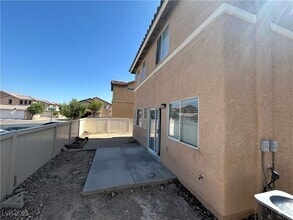 Building Photo - 933 Monte De Oro Ave