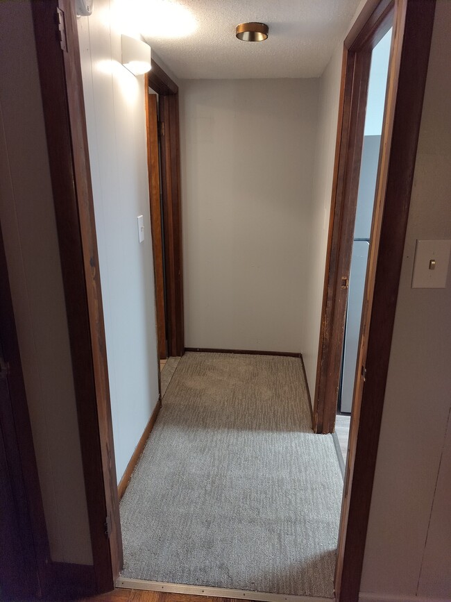 Hall - 326 S Center St