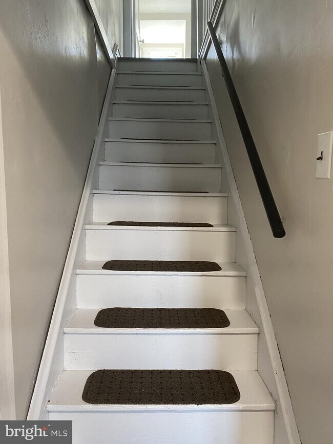 Foto del edificio - 360 Elm Ave