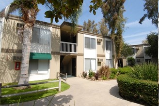 The Grove Apartments photo'